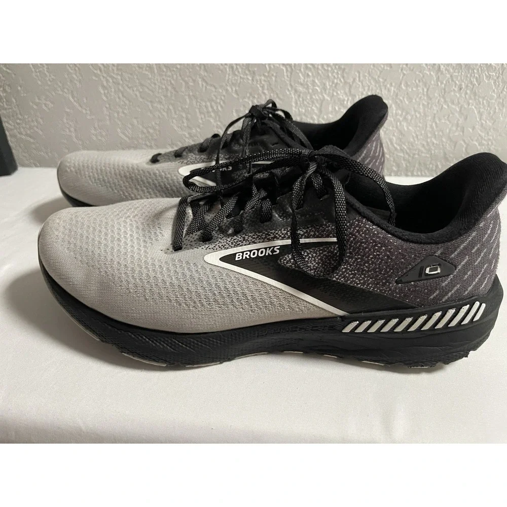 Brooks Launch 10 Running Shoes Men's Size 10.5 EE Gray/Black